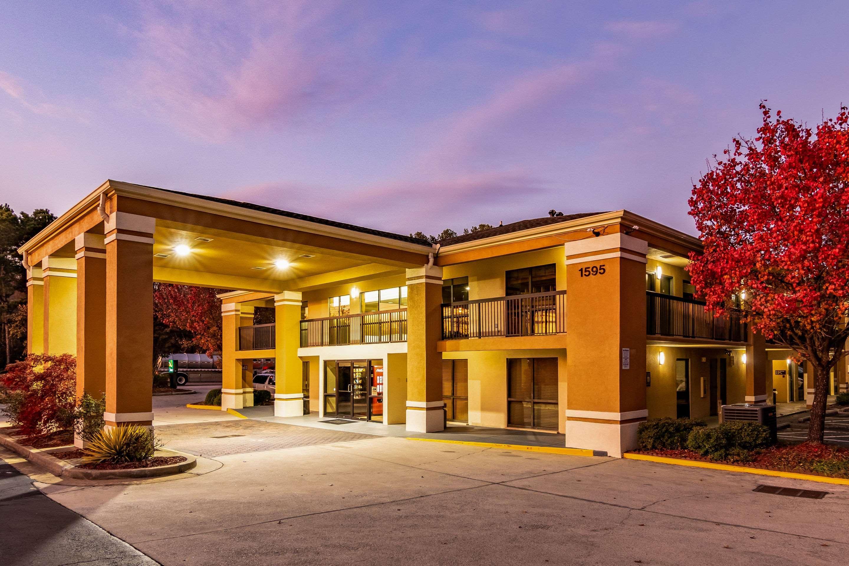 Quality Inn & Suites Atlanta Stone Mountain Eksteriør bilde